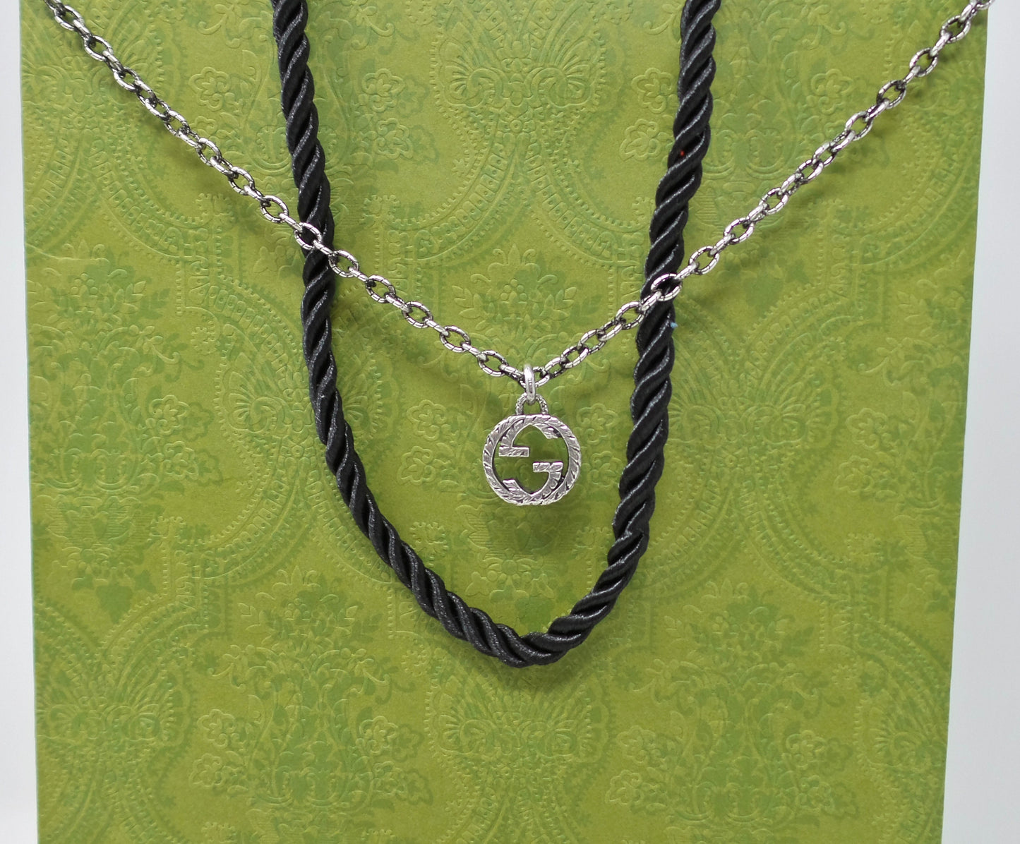 Unisex Silver Necklace Interlocking G Pendant Textured Chain