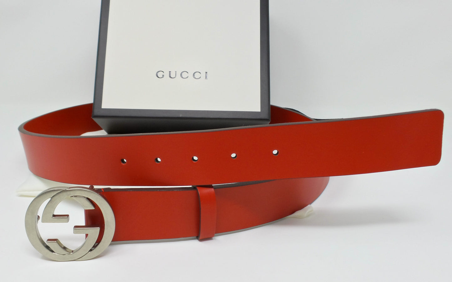 Red Small Buckle Belt Unisex Size 100