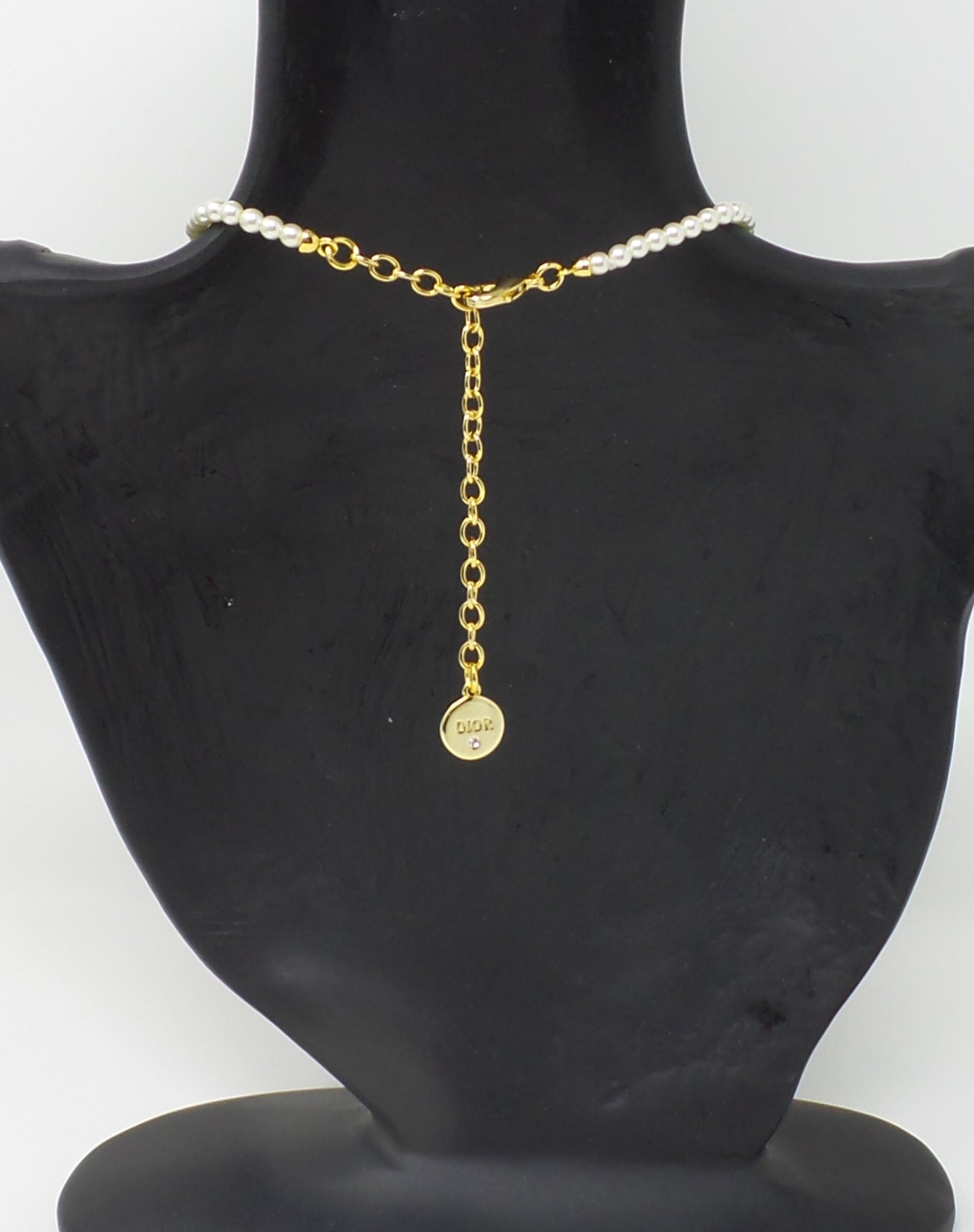 Dio(r)evolution Mini Pearl Choker Necklace Gold