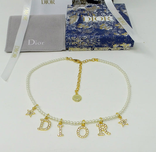 Dio(r)evolution Mini Pearl Choker Necklace Gold